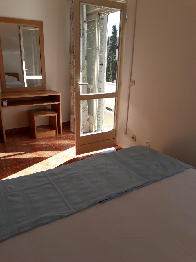 Apartments Miljenko Novalja Eksteriør bilde